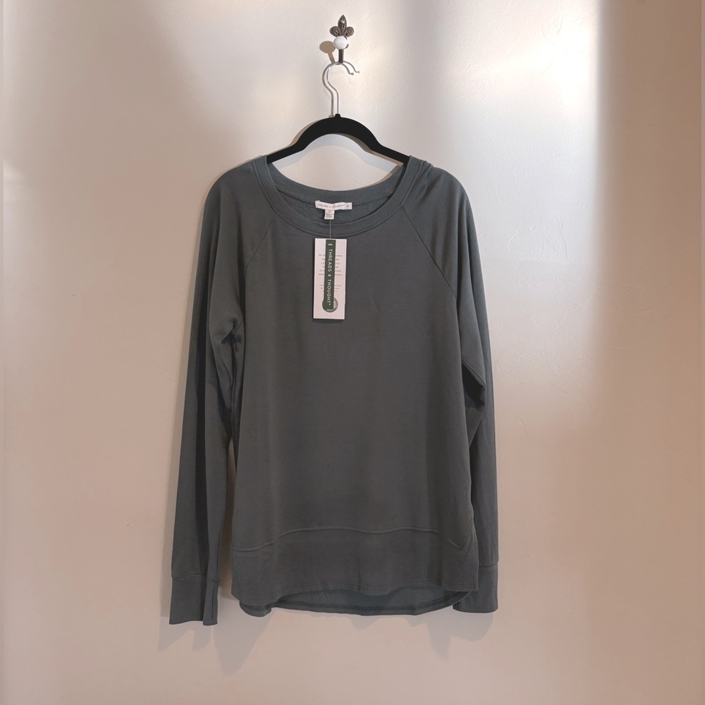 Threads 4 Thought Green Sweatshirt Size Medium new with tags